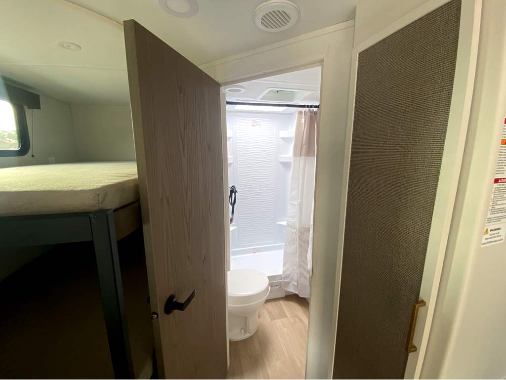 2026 GRAND DESIGN TRANSCEND 19BHX - Image 25