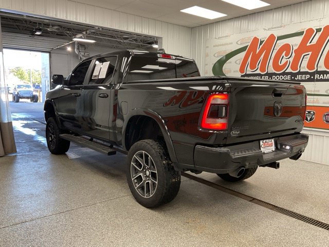 2019 Ram 1500 Pickup-V8 Crew Cab Laramie 4WD - Image 8