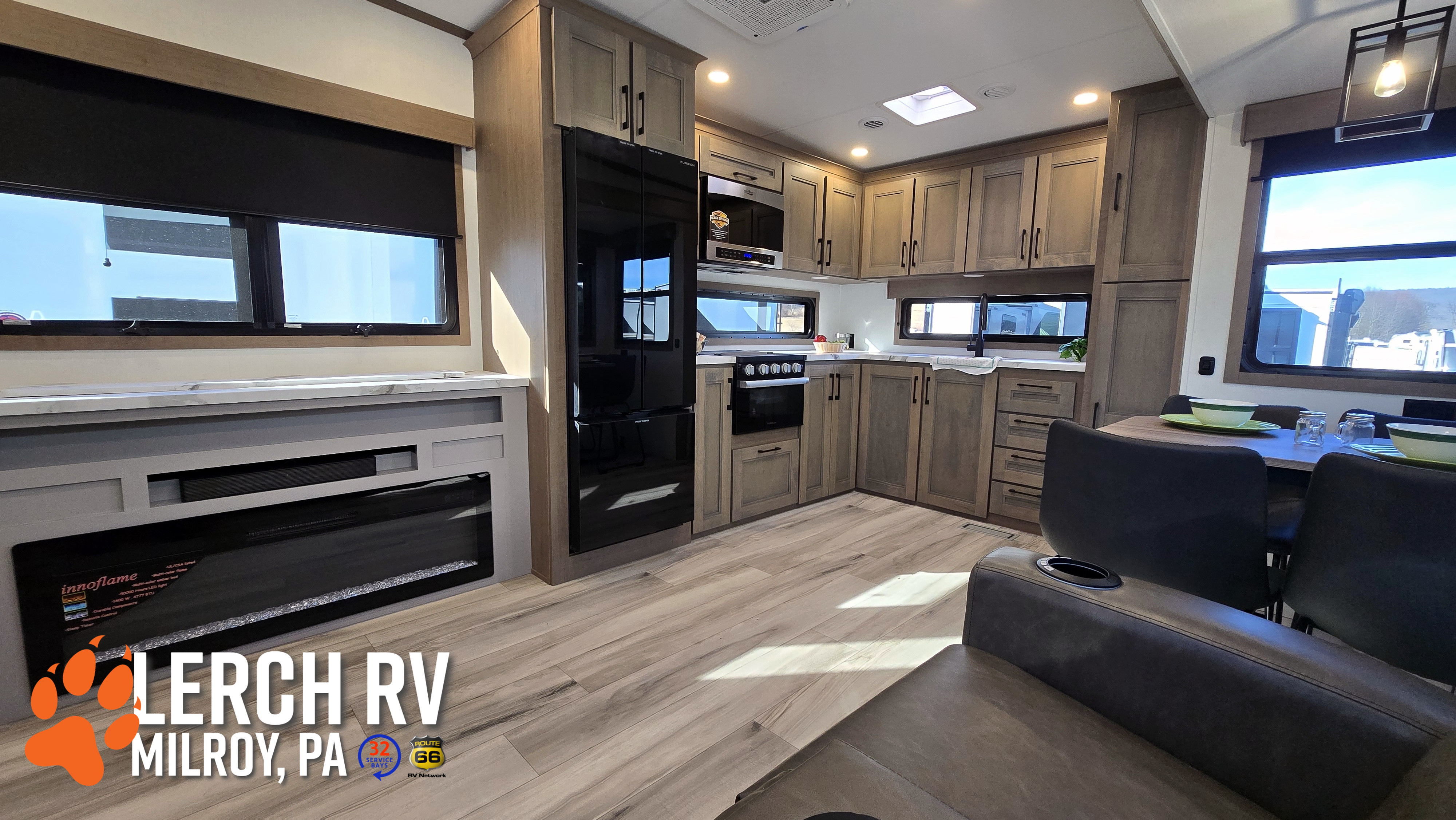 2026 KZ RV Durango HT D240RKD - Image 17