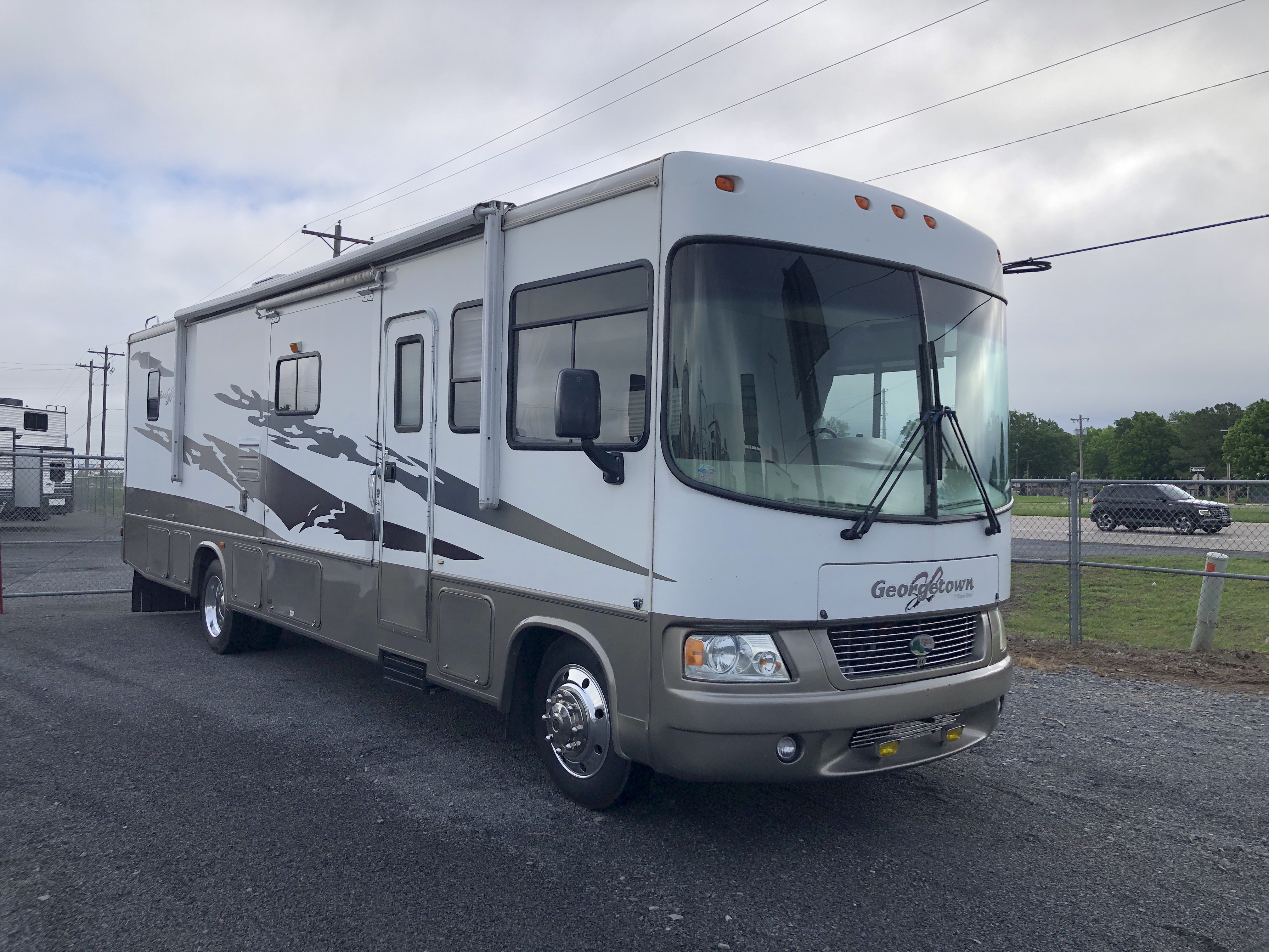 2006 Forest River 340 - Image 1