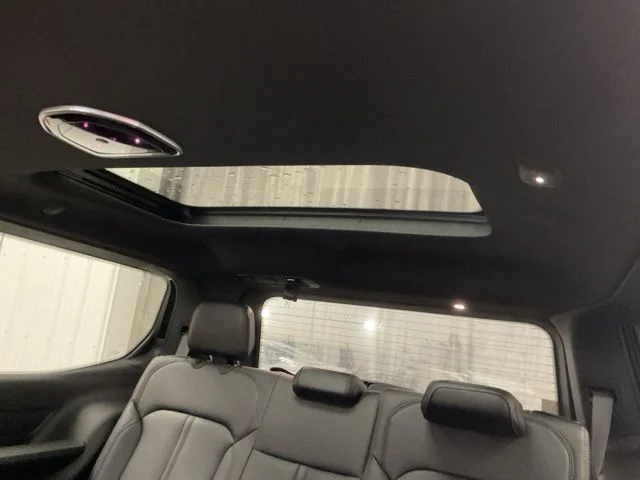 2026 Jeep Grand Wagoneer 4x4 - Image 14