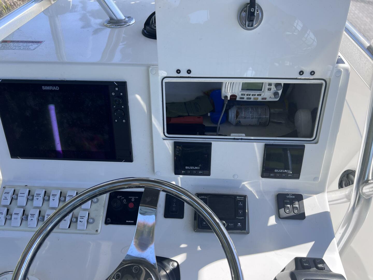 2022 Dusky 278 CENTER CONSOLE - Image 13