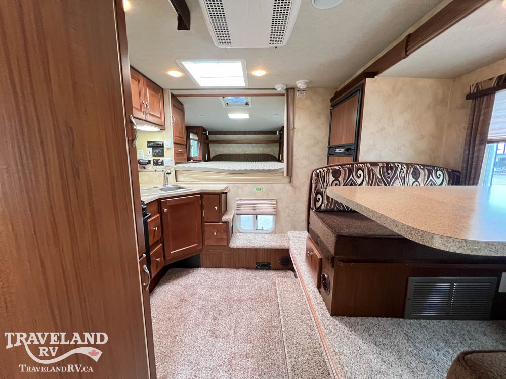 2012 NORTHWOOD ARCTIC FOX 811 - Image 3