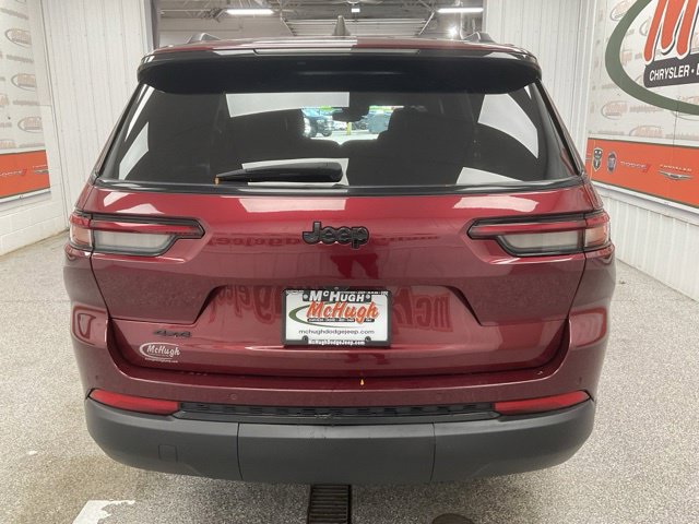 2023 Jeep Grand Cherokee L Utility 4D Altitude 4WD - Image 13