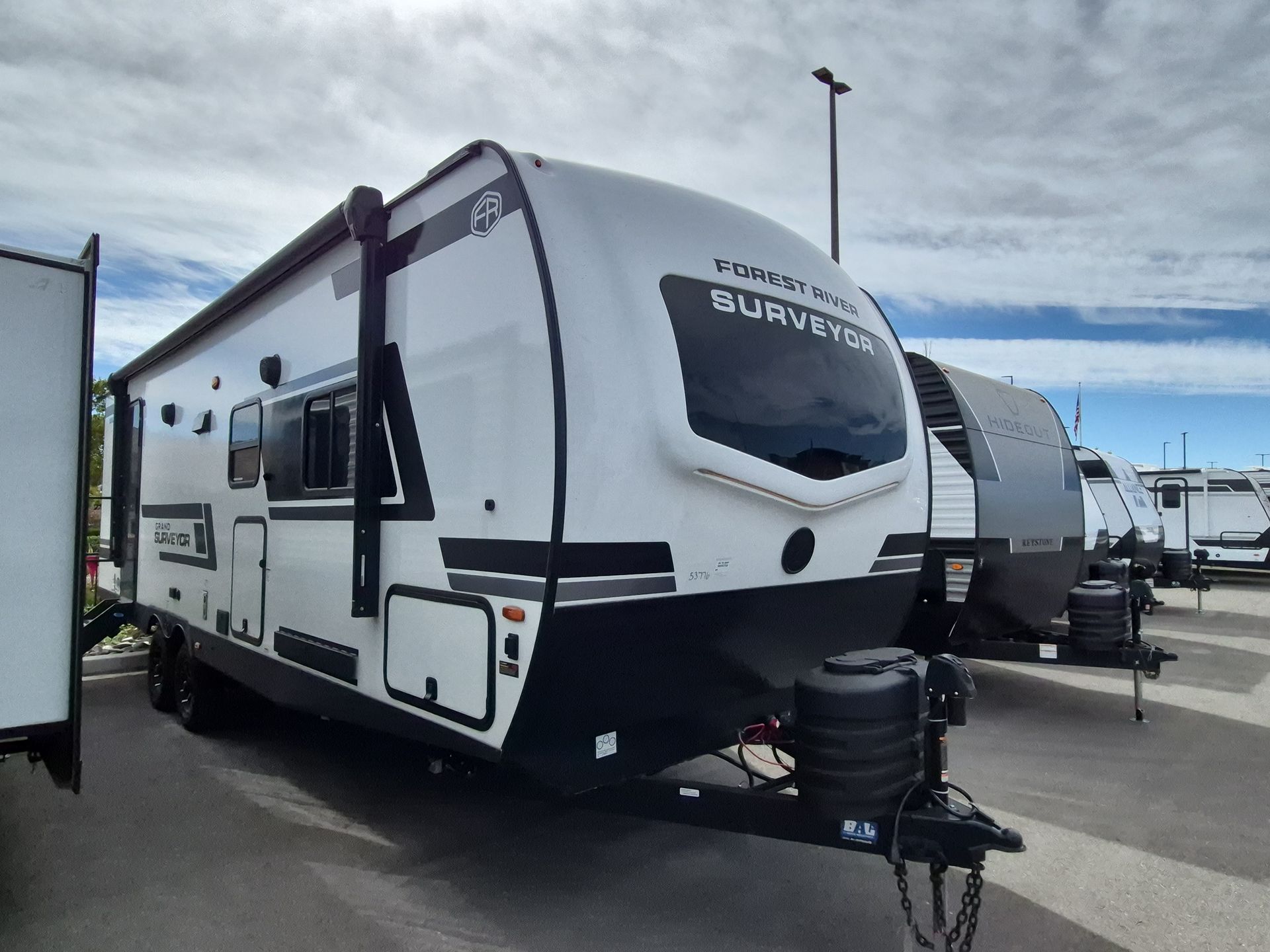 2027 Forest River Grand Surveyor 267RBSS - Image 2