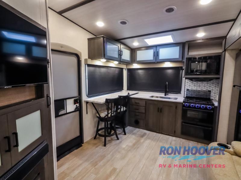 2023 FOREST RIVER 235RW - Image 11