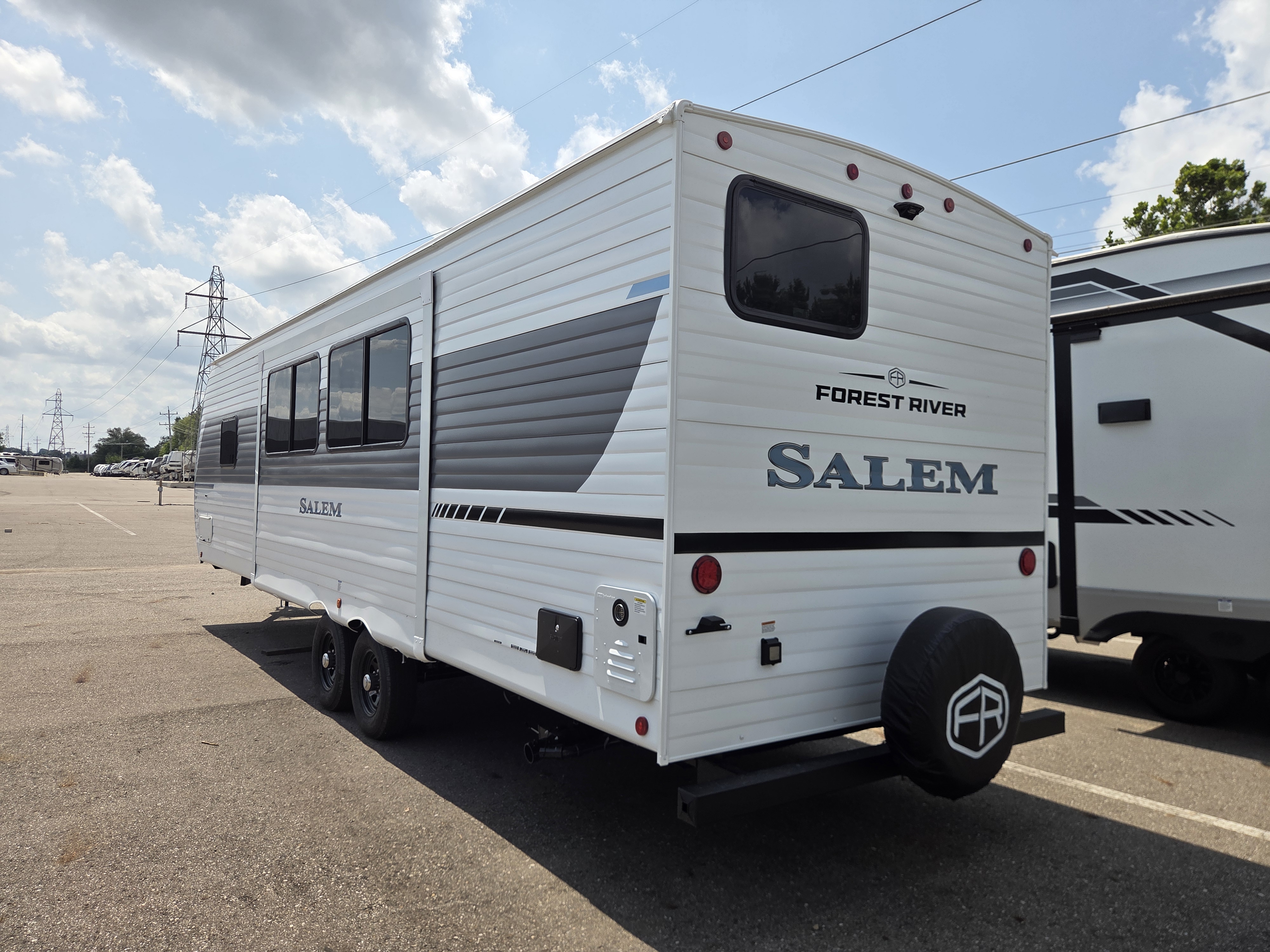 2027 Forest River Salem 26DBHD - Image 3