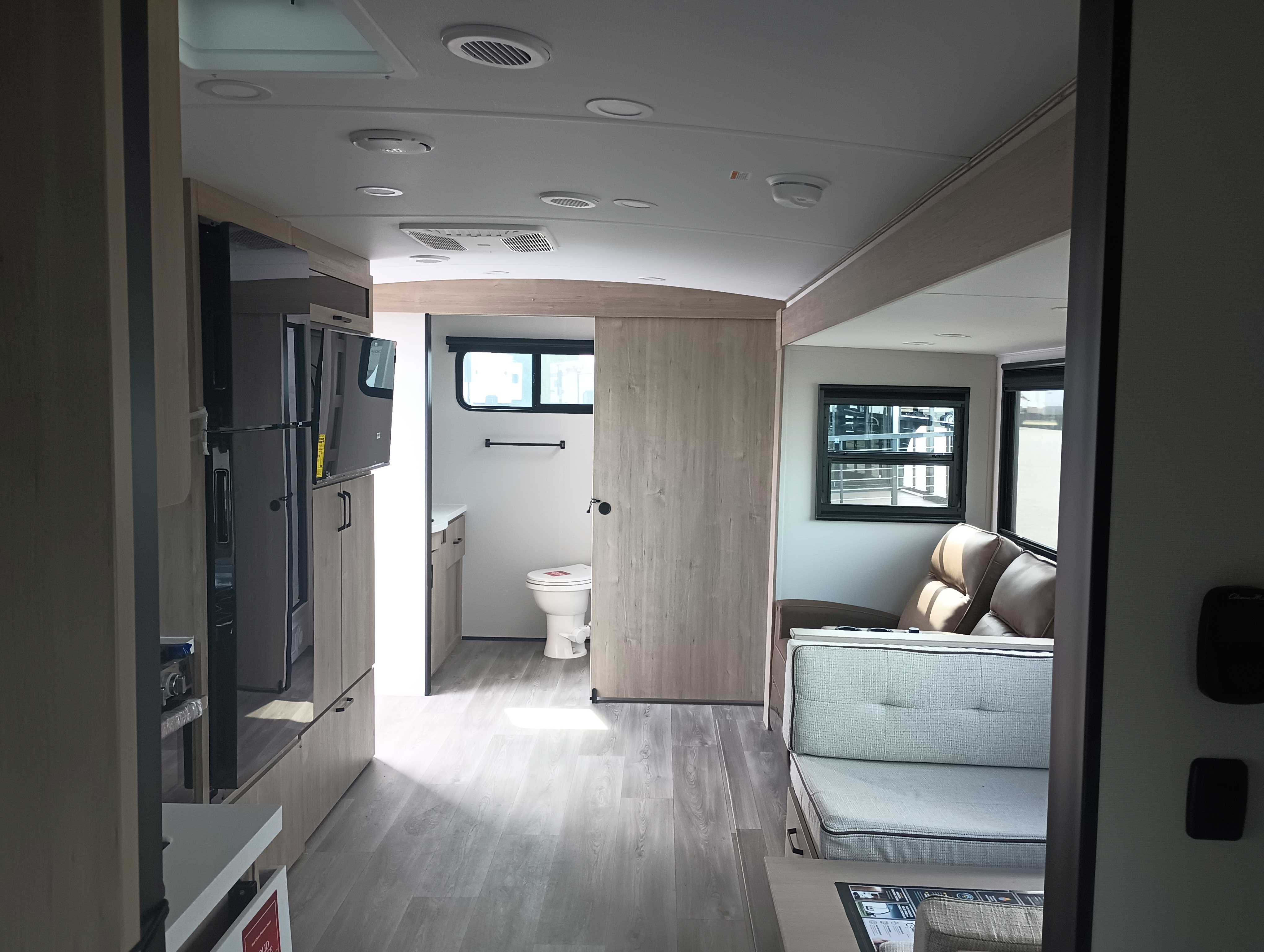 2026 Grand Design Imagine 2600RB - Image 12