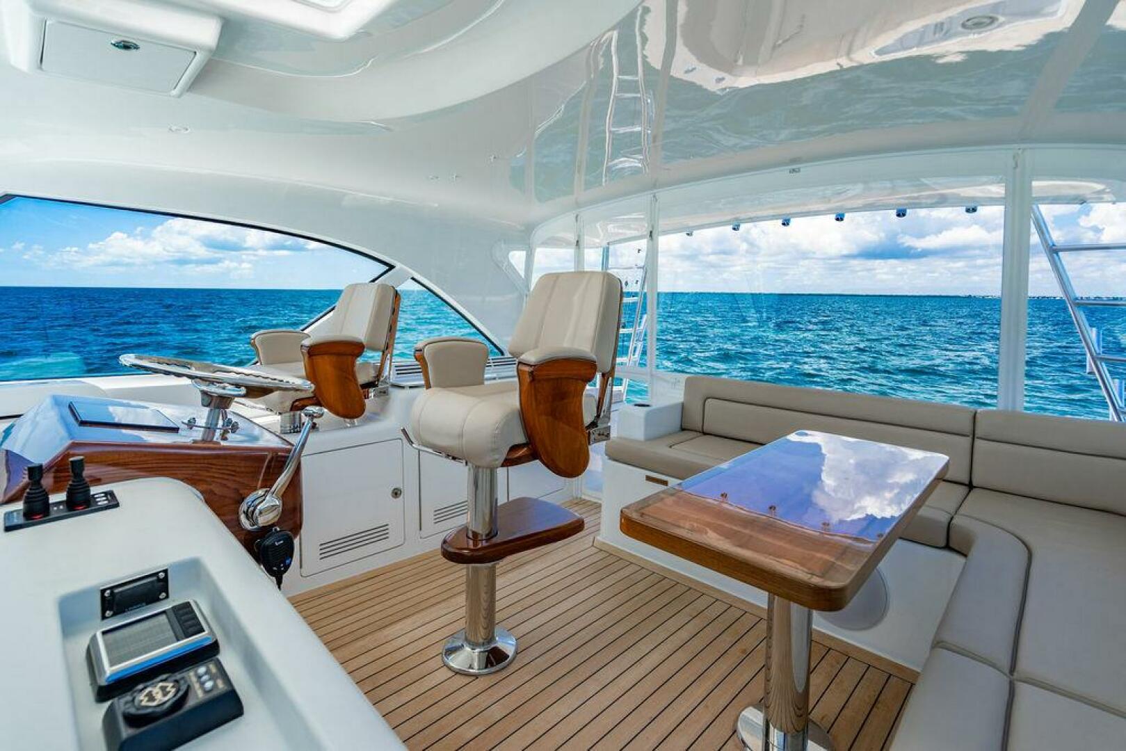 2023 Hatteras GT45X - Image 27
