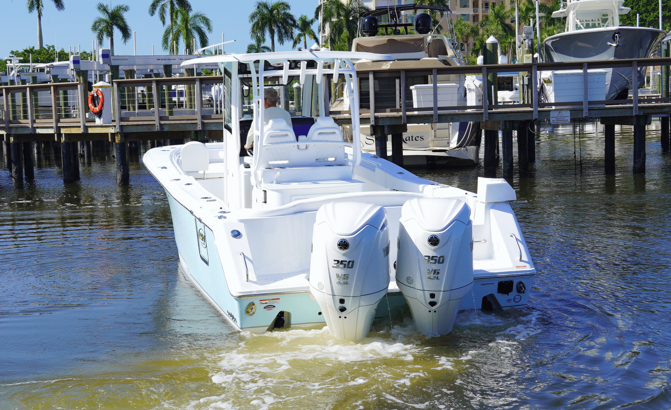 2027 SEA HUNT ULTRA 305SE - Image 7