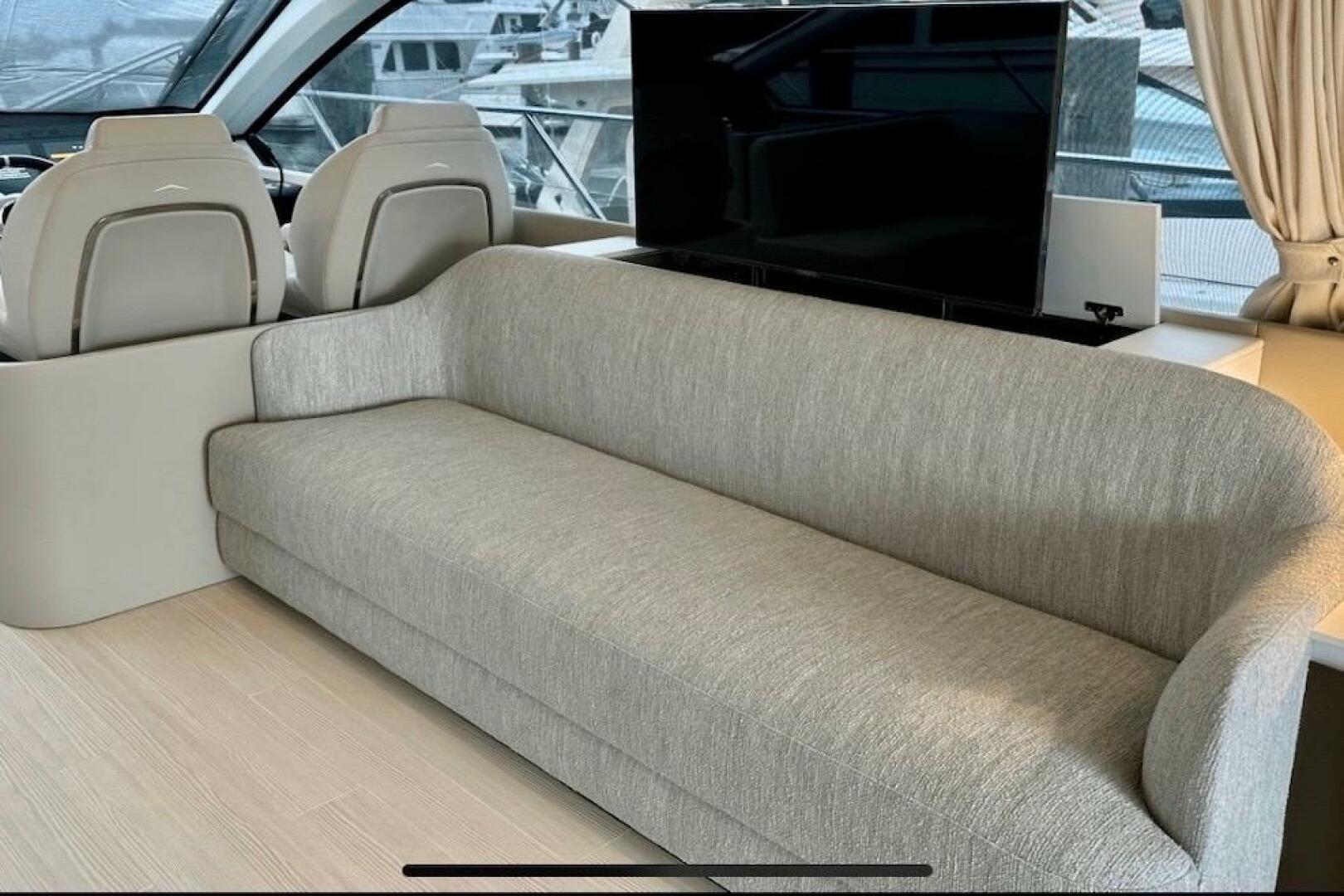 2023 Azimut Fly 53 - Image 29