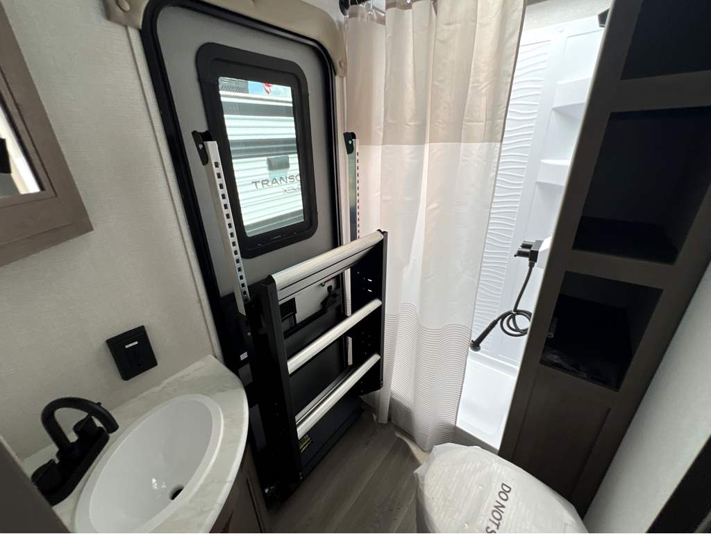 2026 GRAND DESIGN TRANSCEND 23BHX - Image 14