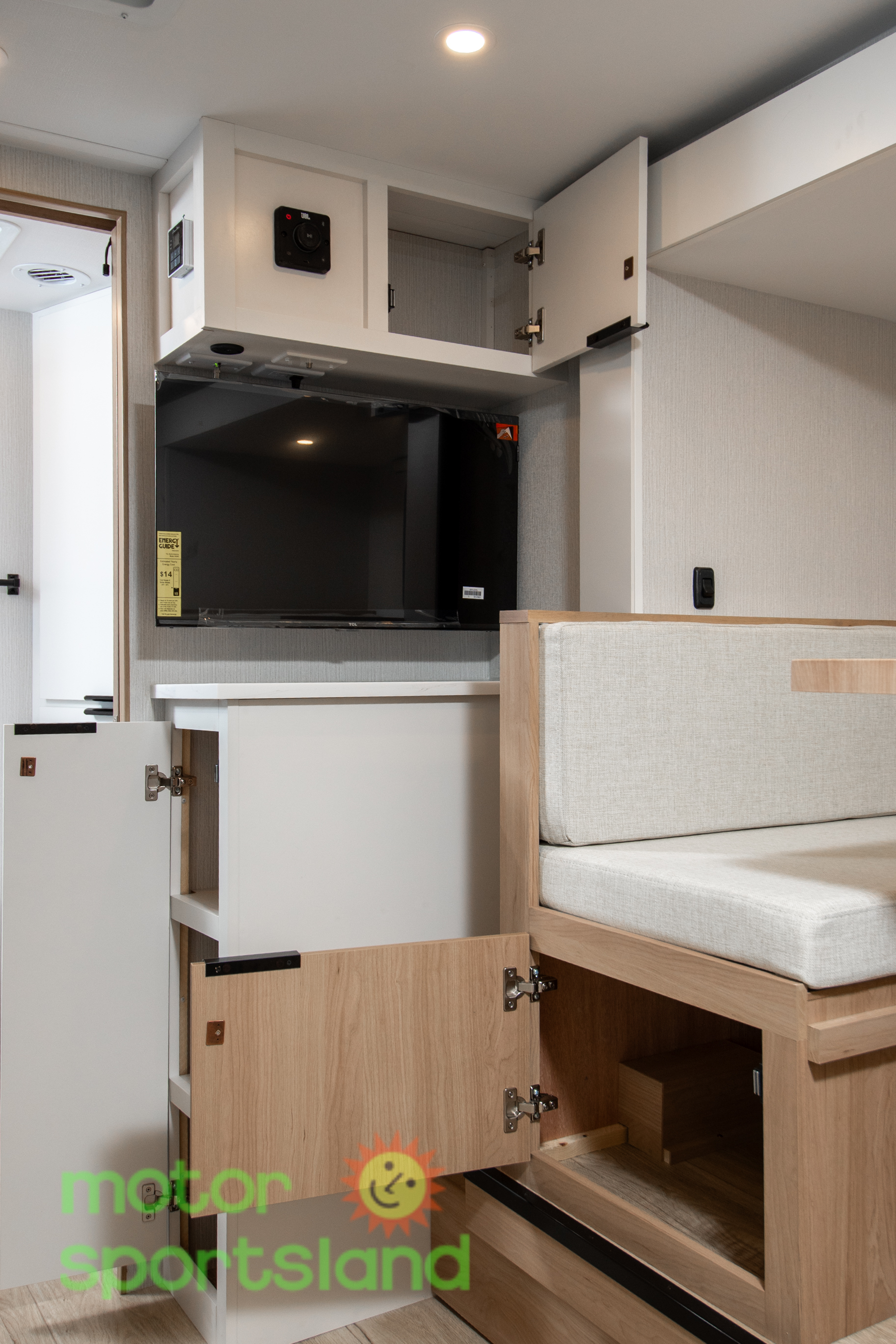 2026 Winnebago Micro Minnie 2108TB - Image 36
