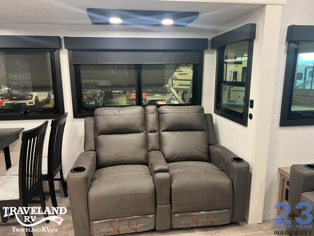 2027 Jayco Eagle 355MBQS - Image 8