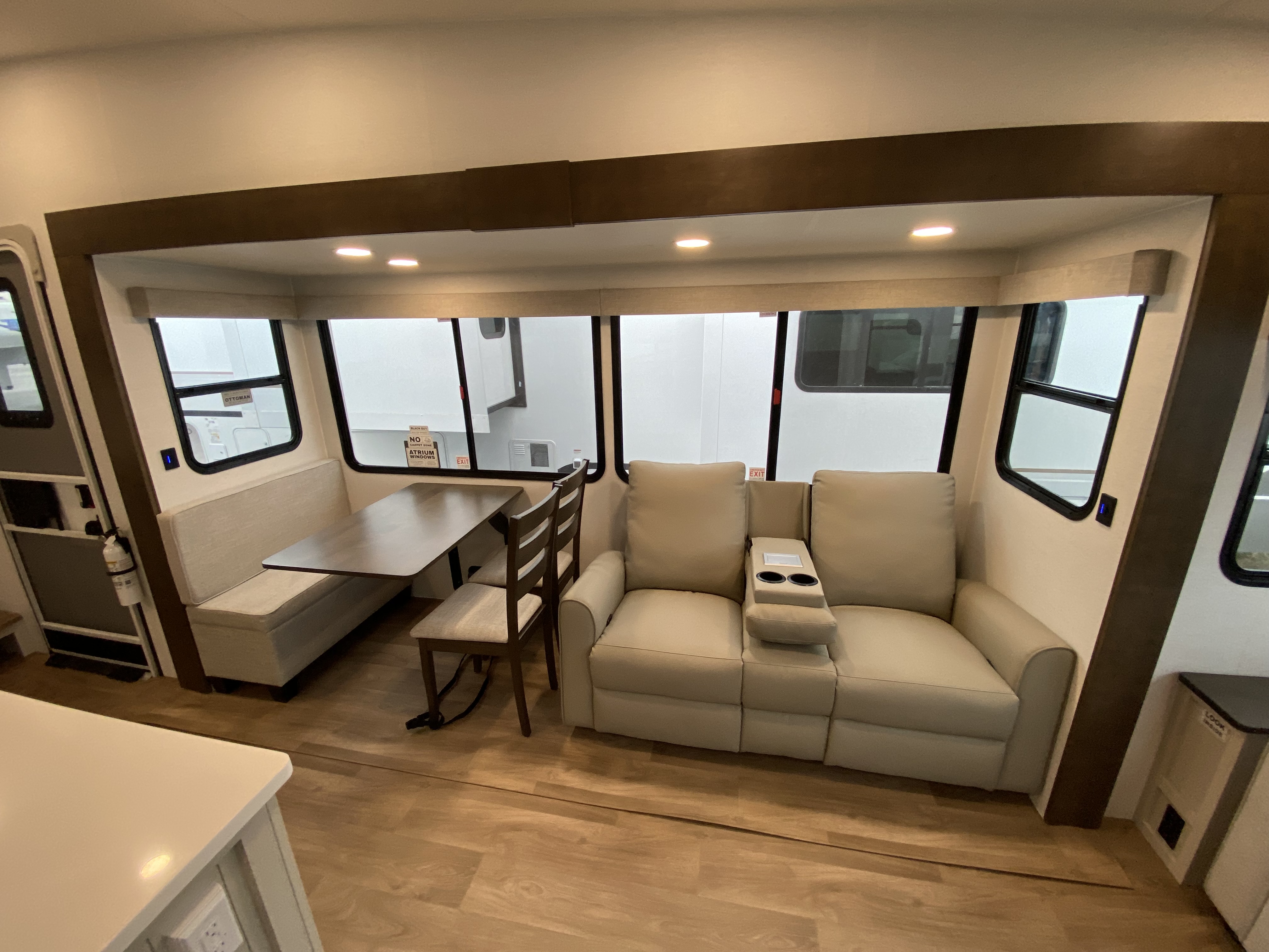 2027 Alliance RV Avenue 29RL - Image 16
