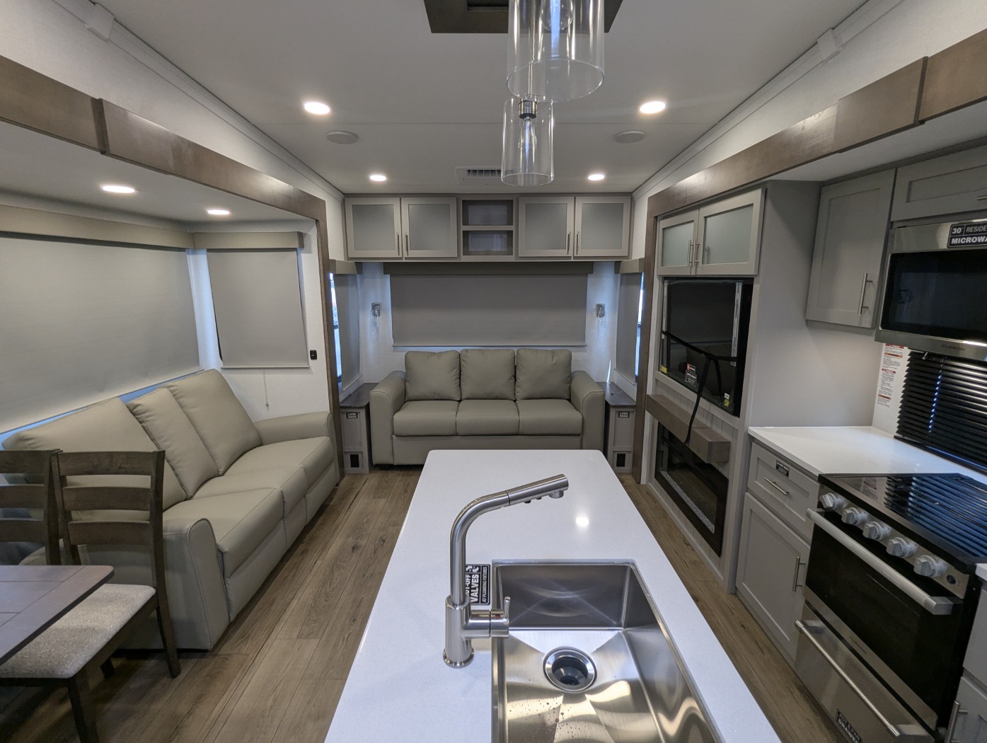 2026 Alliance RV Avenue 32RLS - Image 17