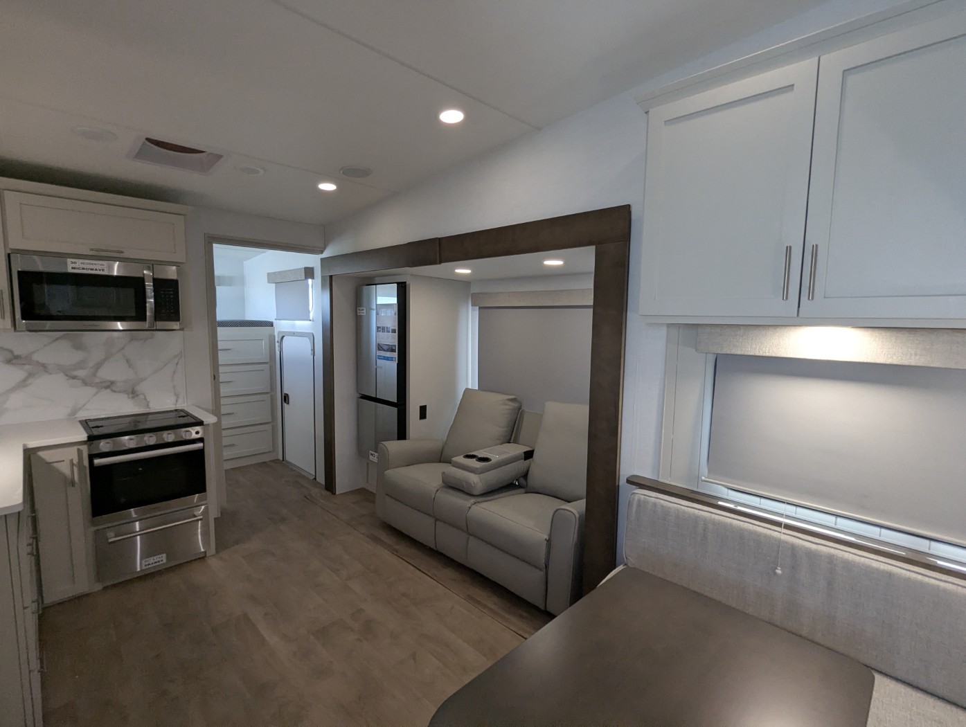 2027 Alliance RV Avenue 29BH - Image 30