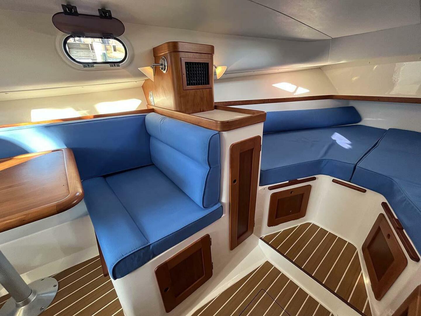 2013 Hunt Yachts Harrier 36 - Image 30