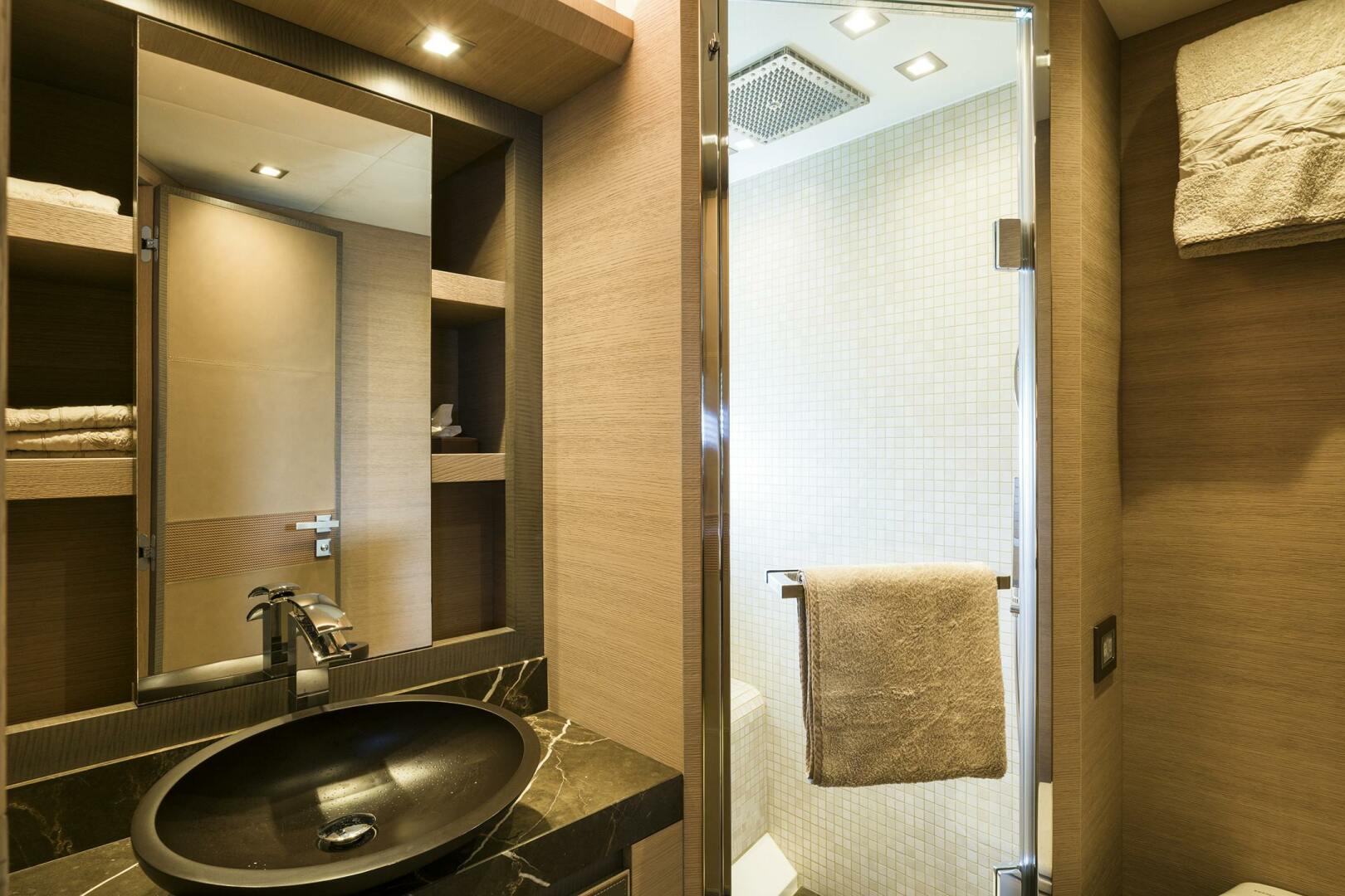 2016 Monte Carlo Yachts Custom - Image 19
