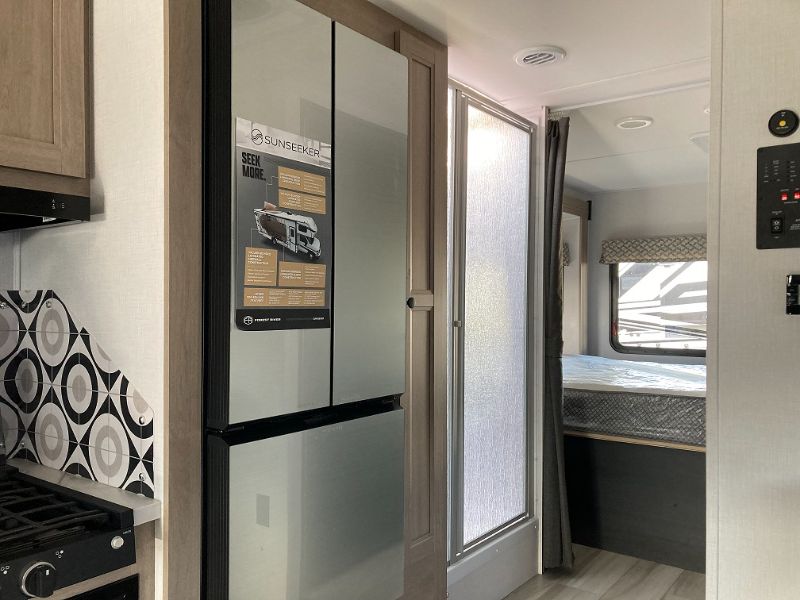 2026 Forest River Sunseeker 3010DSF - Image 16