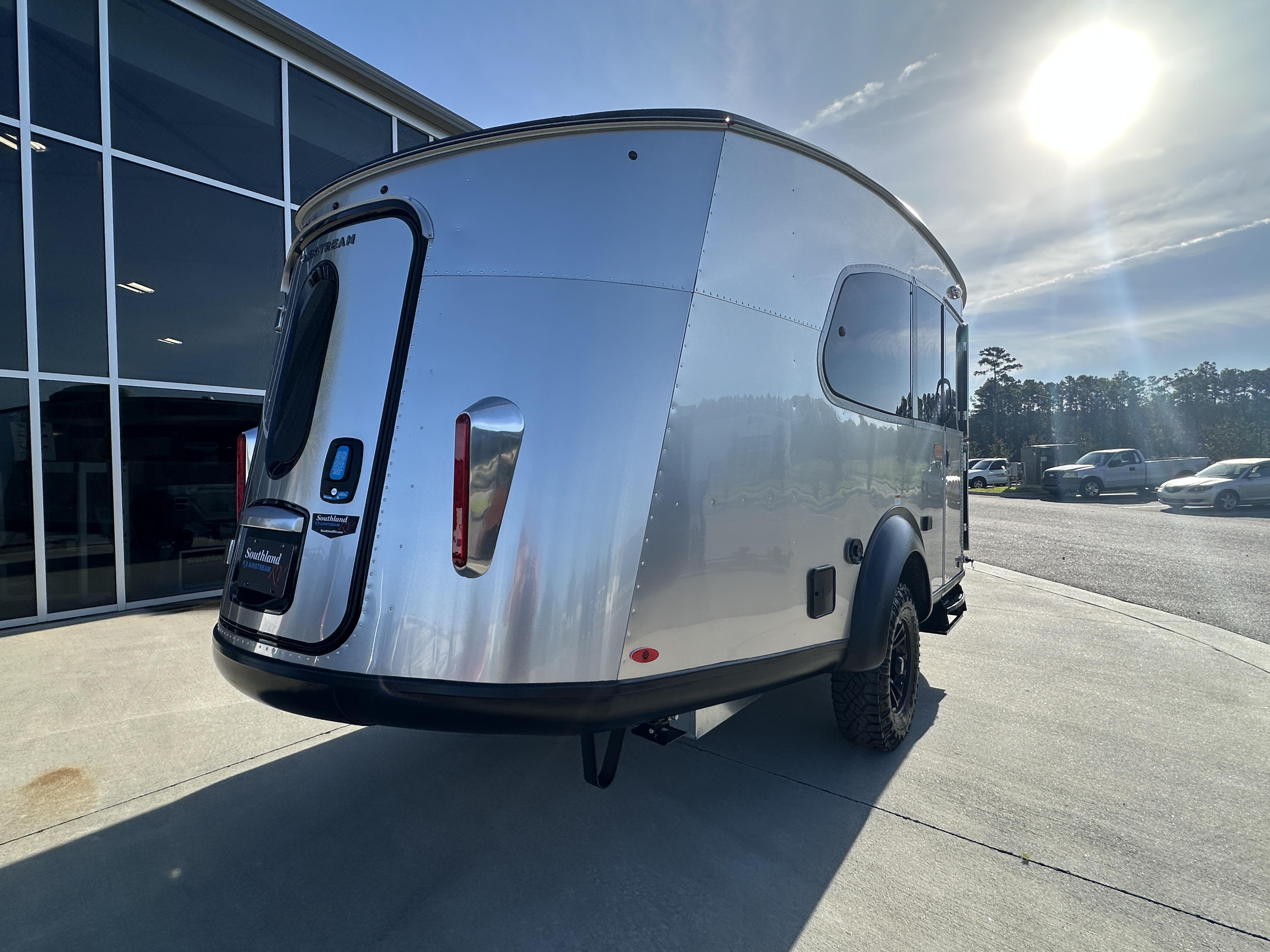 2027 Airstream Basecamp 20Xe - Image 5