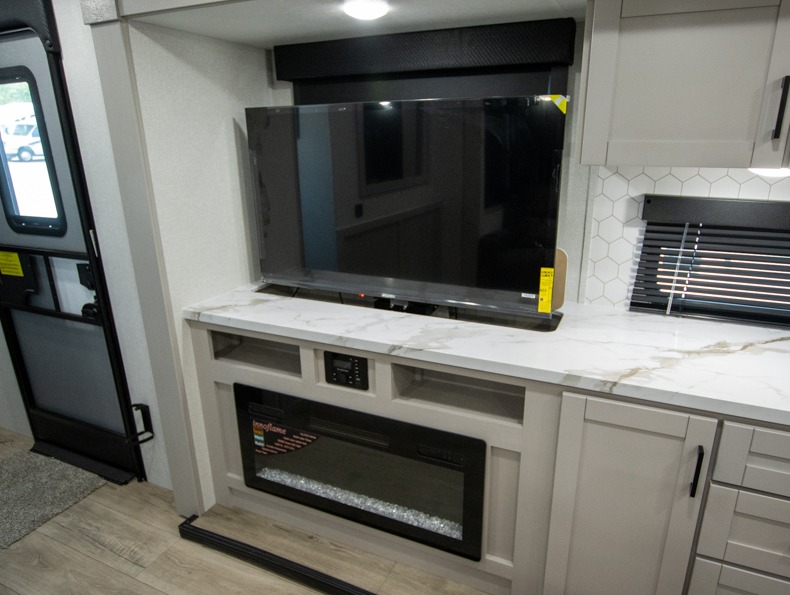 2026 Jayco Jay Feather 27MK - Image 14