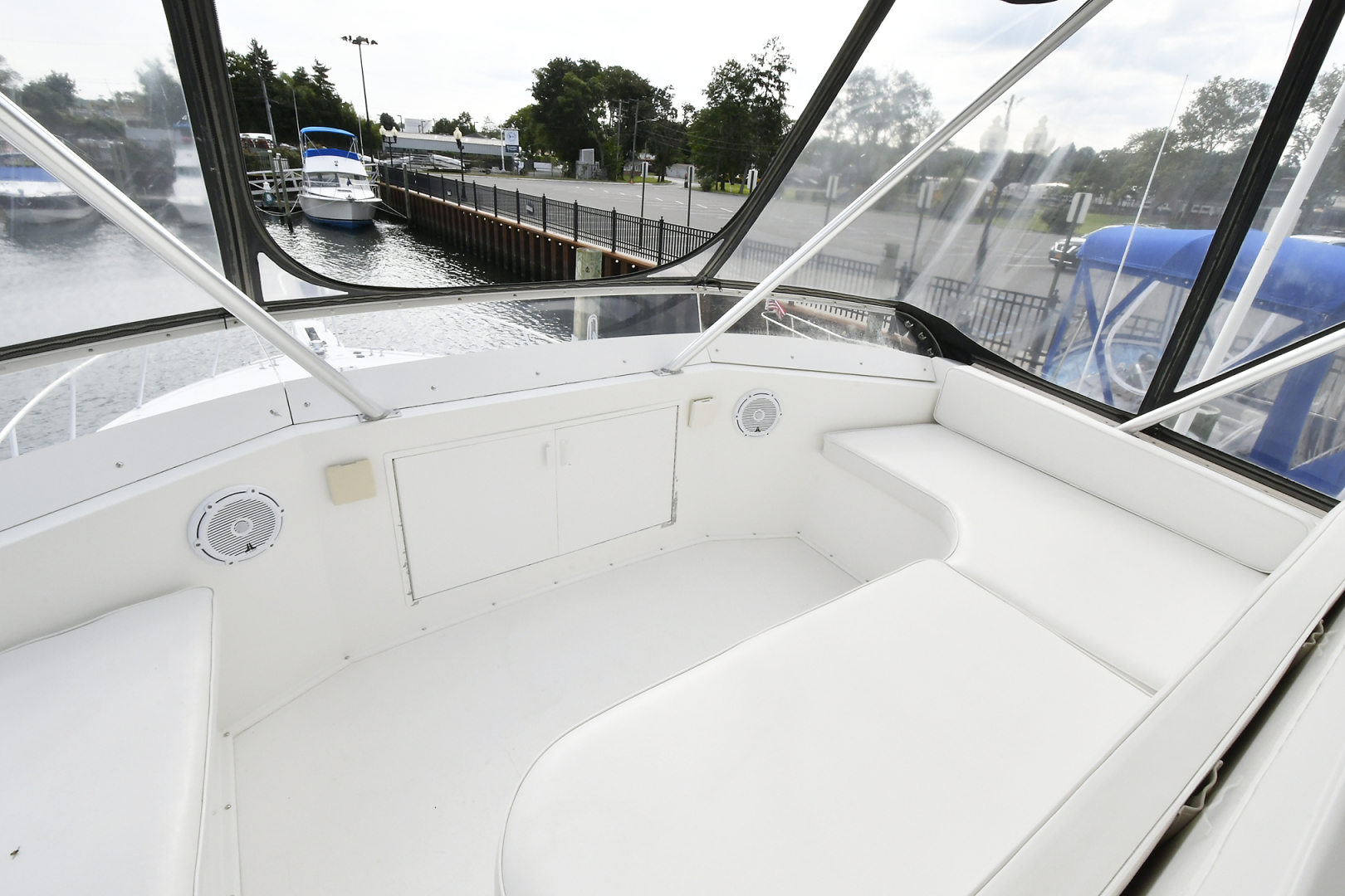 1997 Viking 47 Convertible - Image 13
