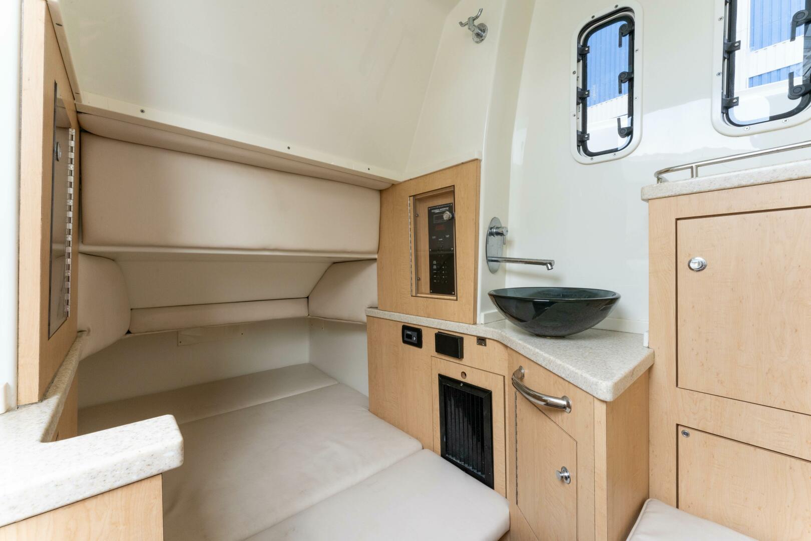 2018 HCB 4200 Siesta - Image 18