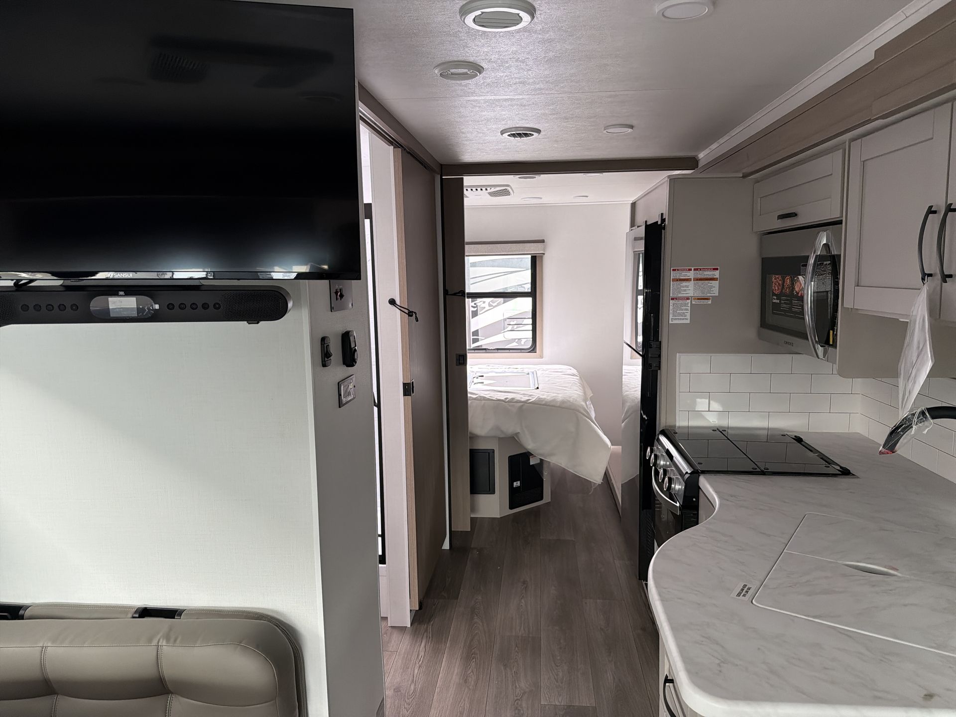 2027 Entegra Coach Vision 29S - Image 19