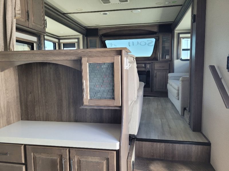 2021 Grand Design Solitude 382WB - Image 18
