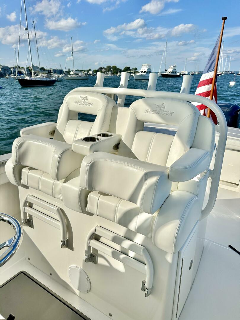 2021 Regulator 34SS - Image 9