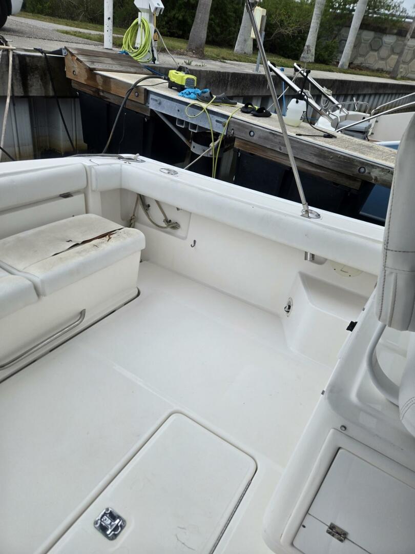 2002 Tiara Yachts 3500 Open - Image 17