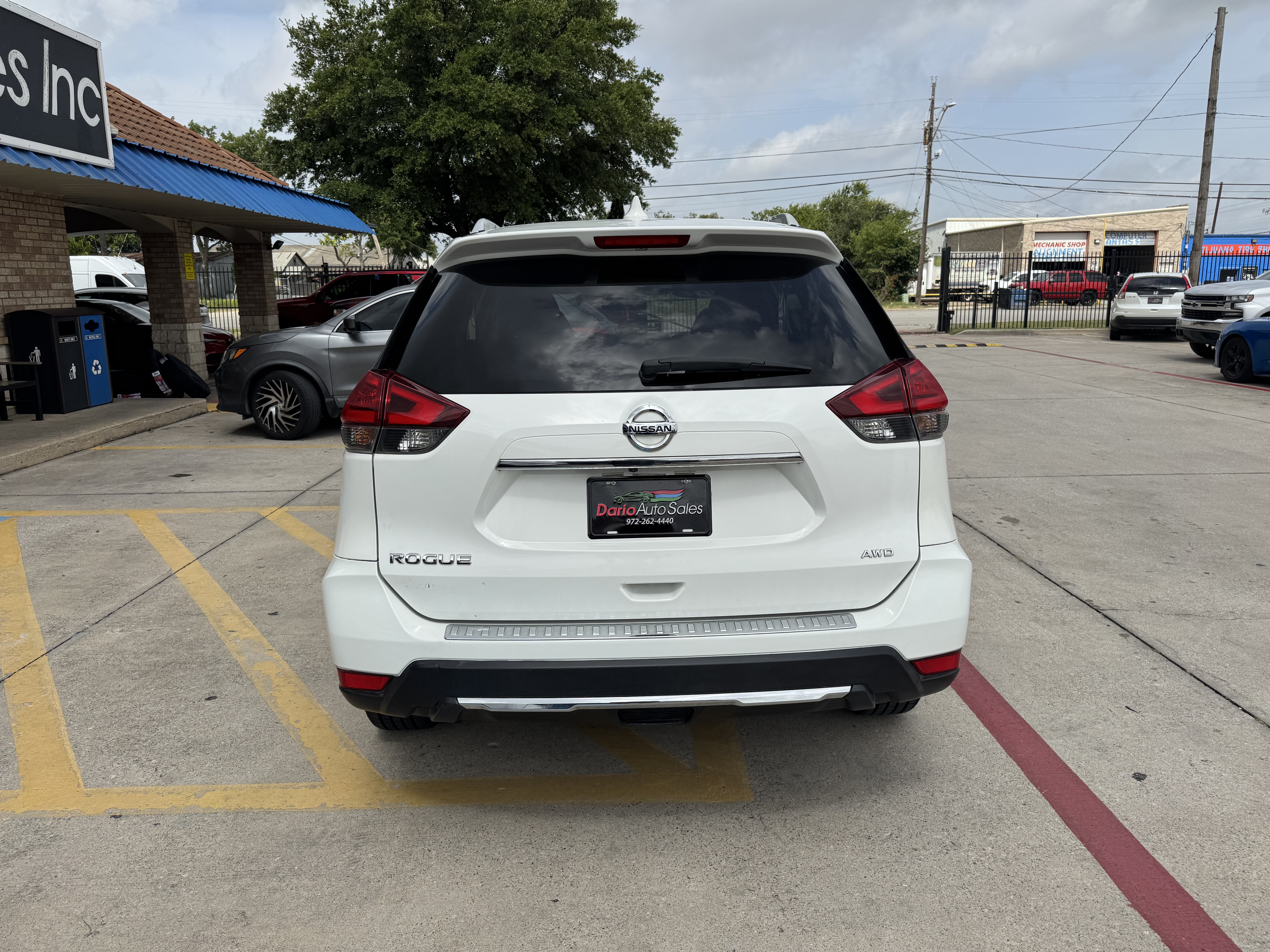 2017 Nissan Rogue Utility 4D S AWD I4 - Image 10