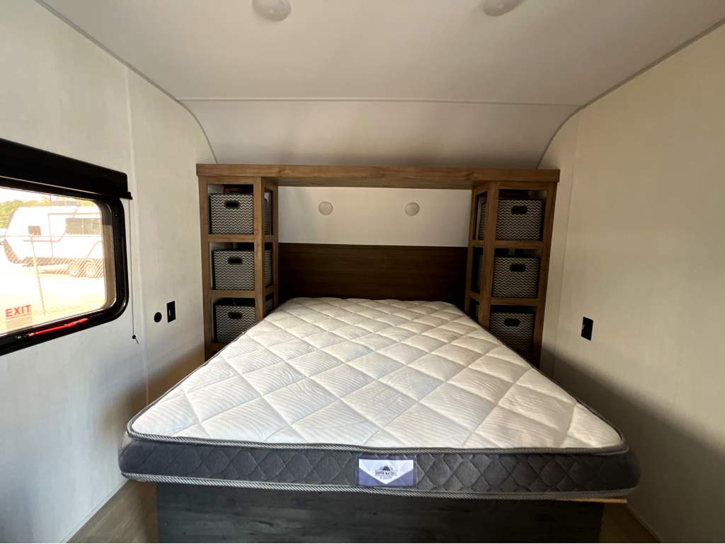 2025 FOREST RIVER GREY WOLF 26EV - Image 23