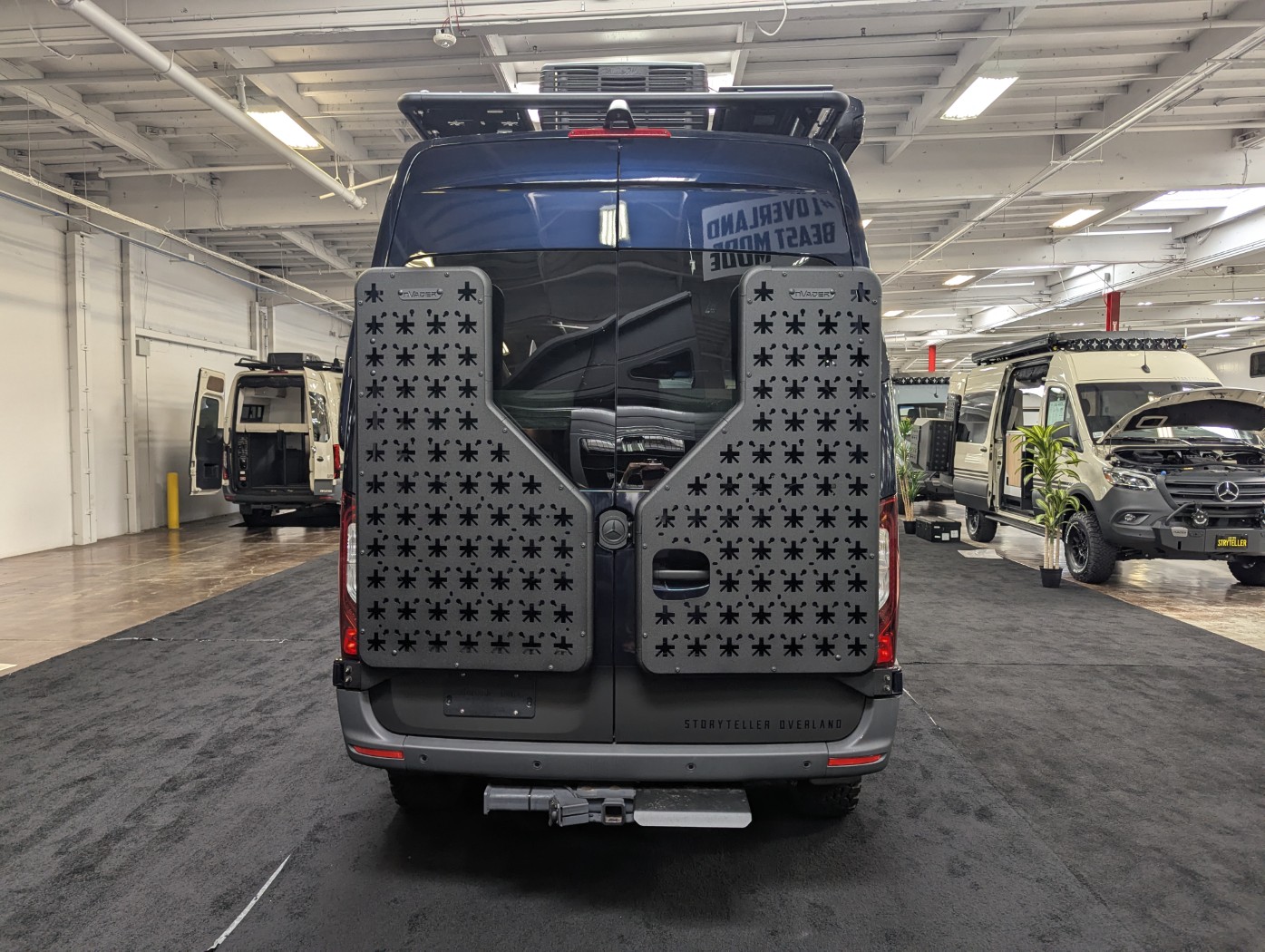 2027 Storyteller Overland Dark Mode XO - Image 7