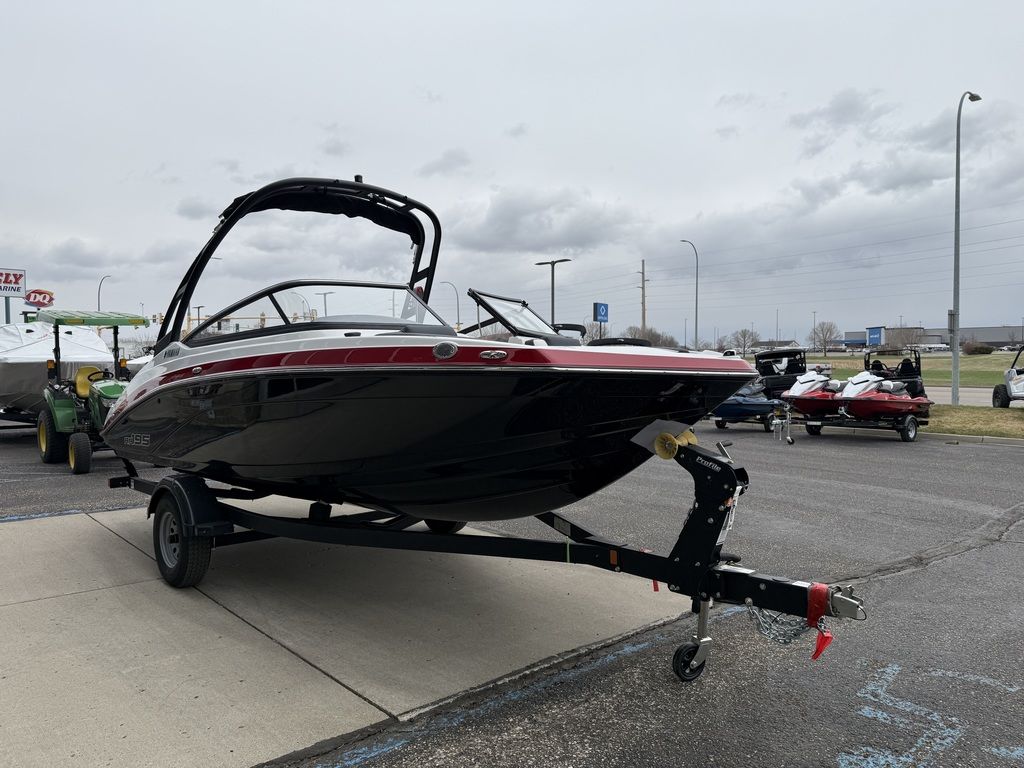 2025 Yamaha Boats AR195 - Image 5