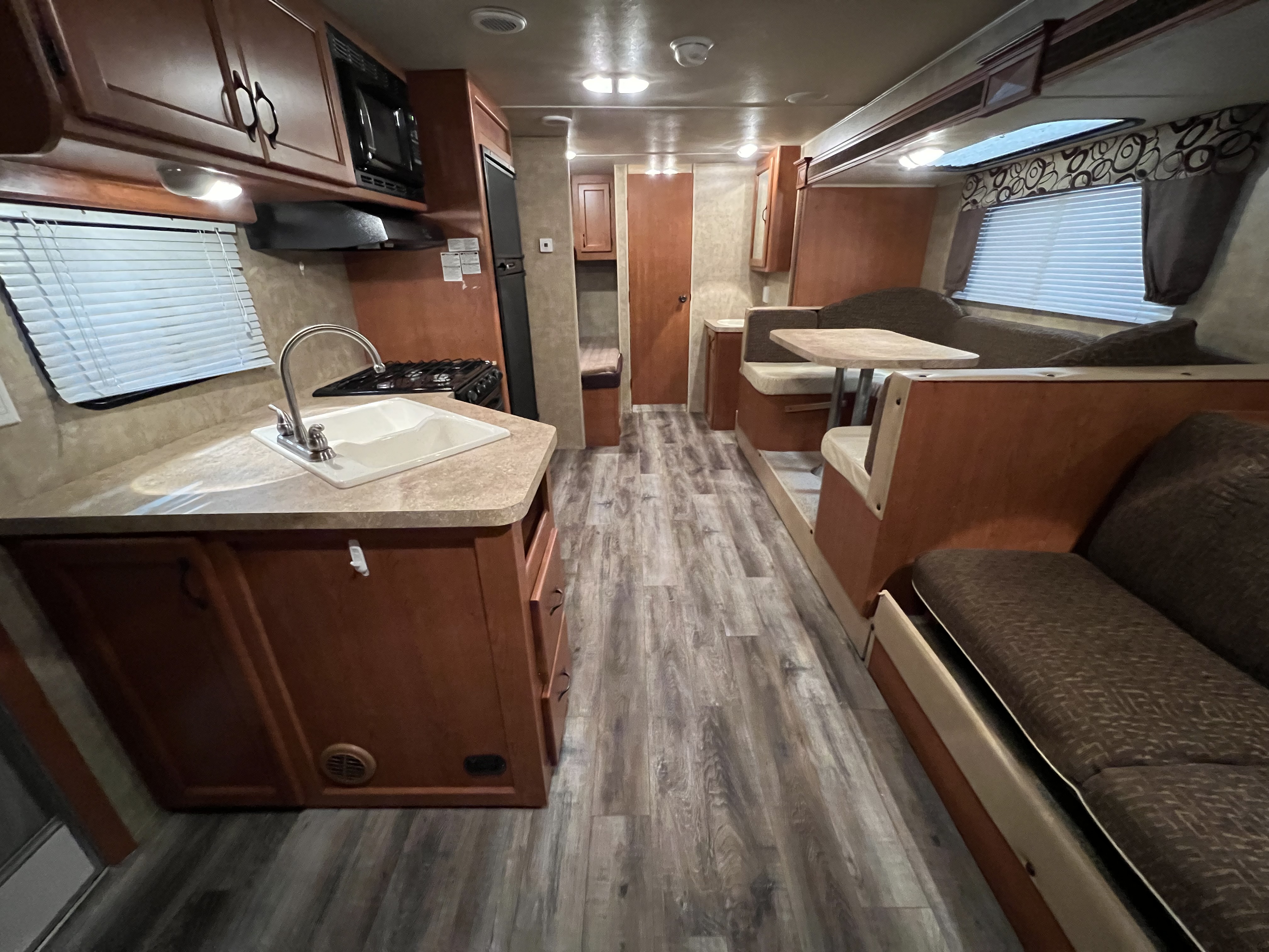2013 CHEROKEE GREY WOLF 28BHG - Image 3