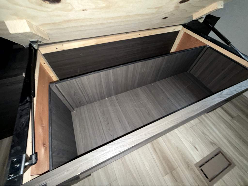 2026 VENTURE RV STRATUS 261VRB - Image 24
