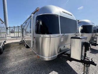 2026 AIRSTREAM GLOBETROTTER 25FBT - Image 1