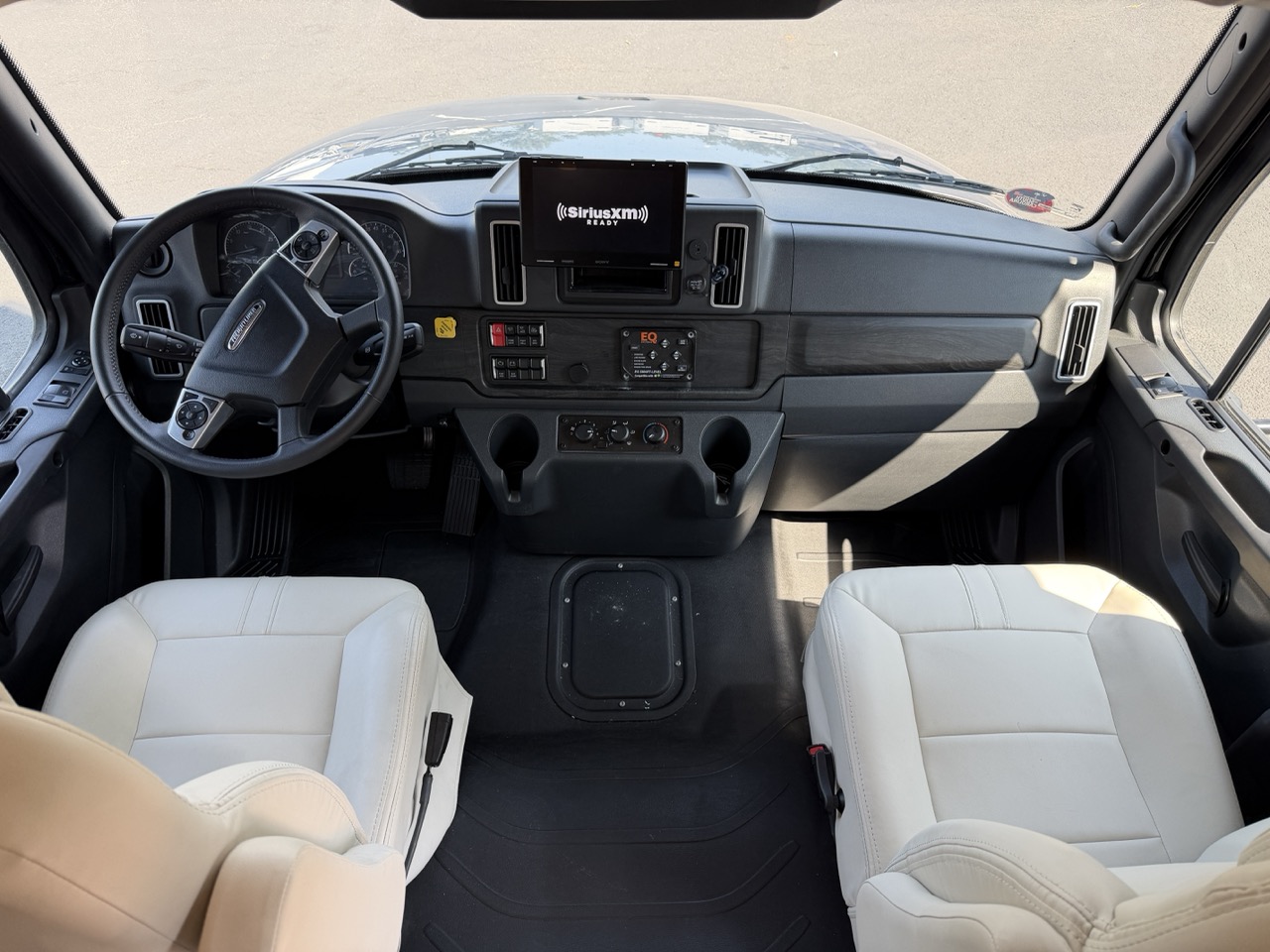 2026 Entegra Coach Accolade 37K - Image 3
