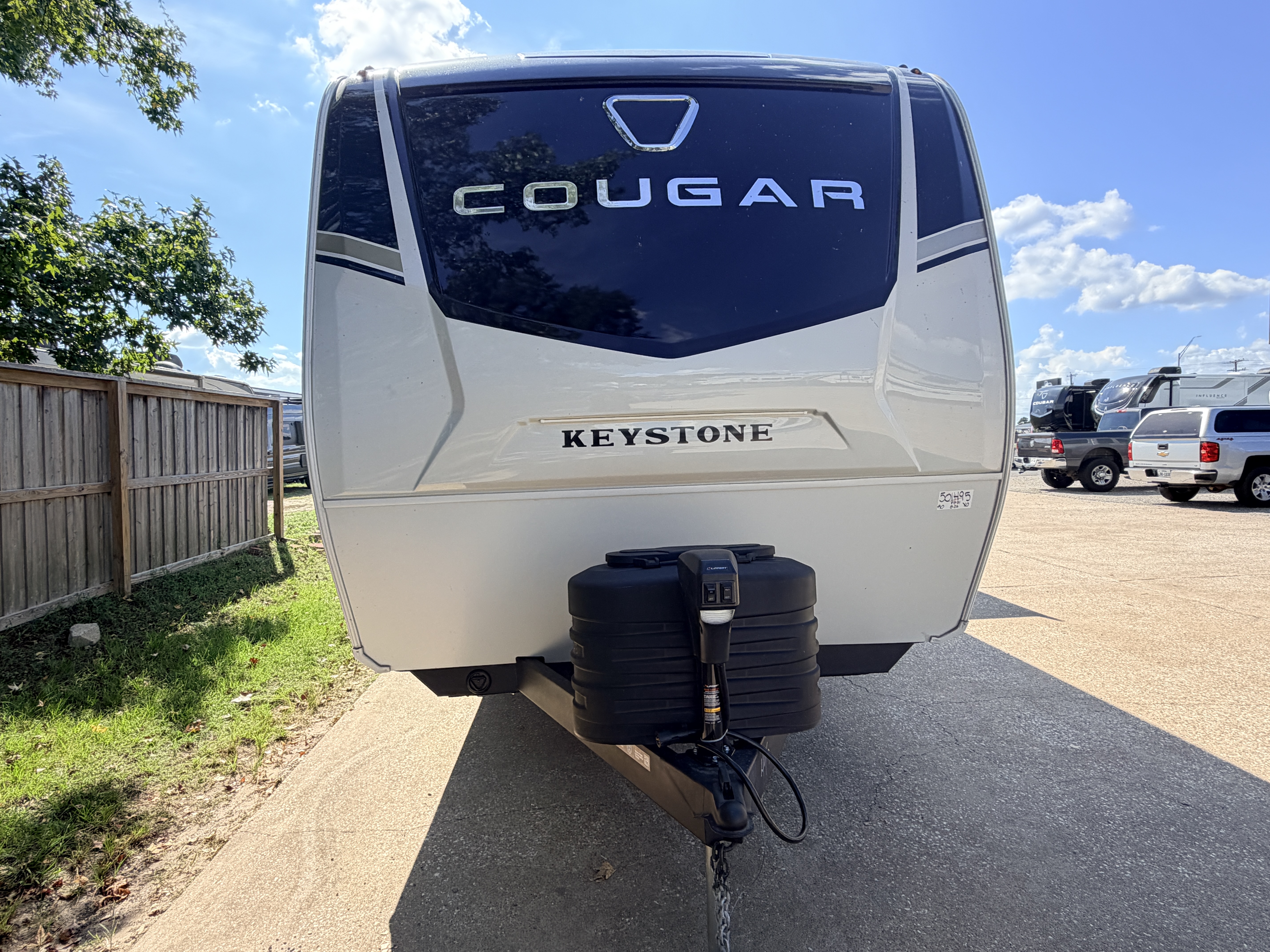 2027 Keystone COUGAR HALF-TON 29RKE - Image 2