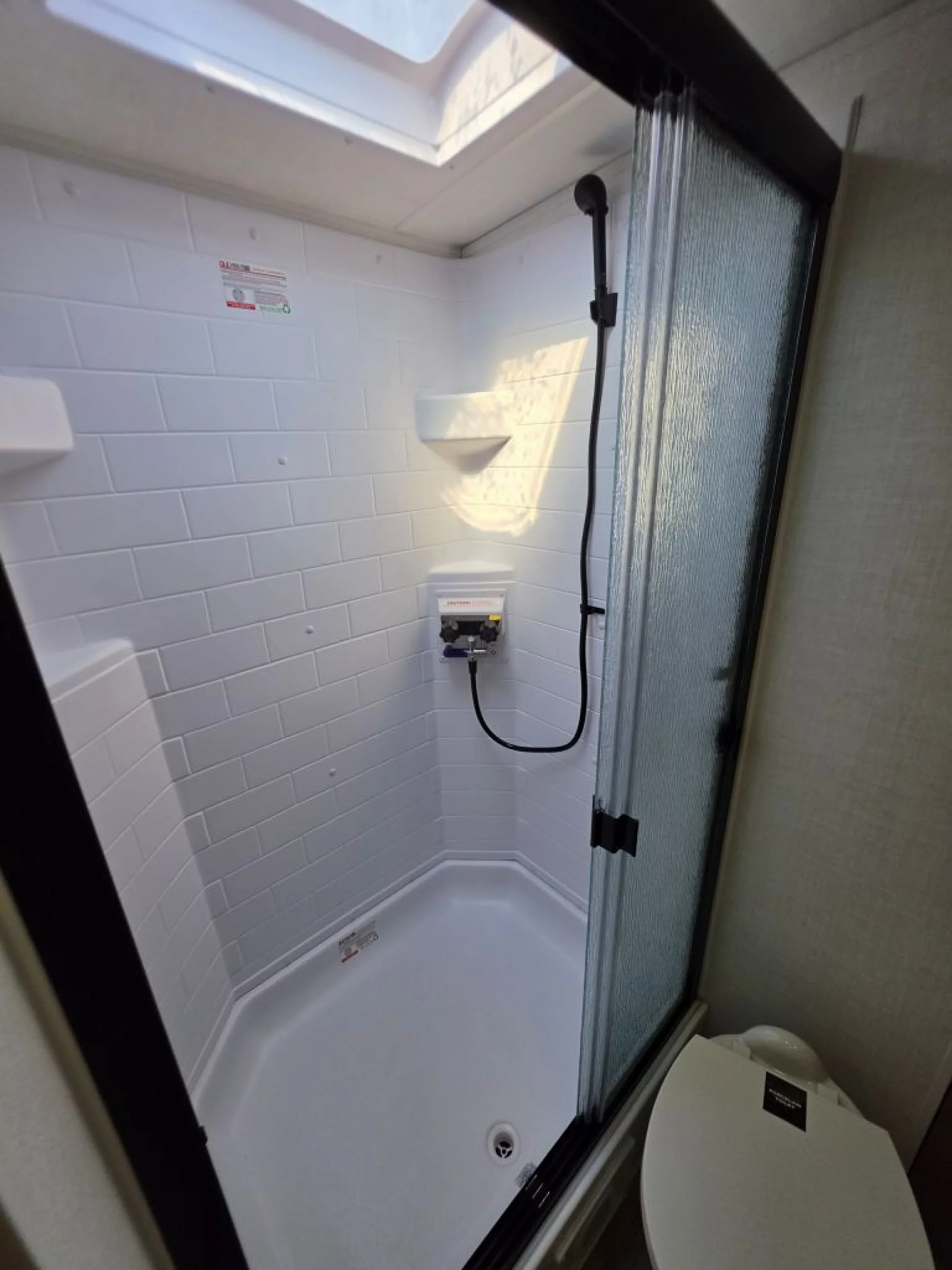 2027 FOREST RIVER ROCKWOOD ULTRA LITE 2618RD - Image 21
