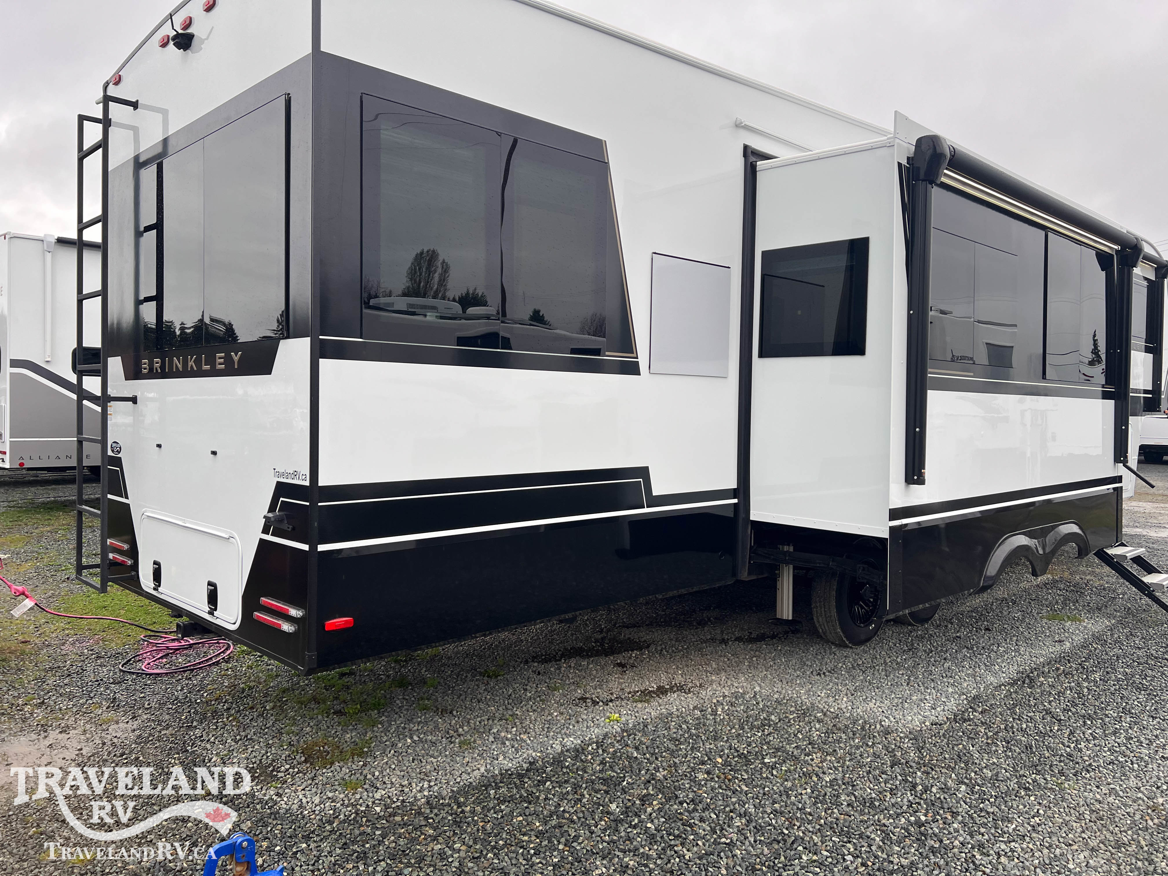 2026 Brinkley RV Model Z 3515 - Image 6