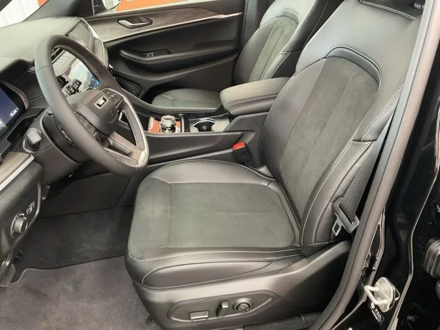 2026 Jeep Grand-Cherokee-L Laredo Altitude 4x4 - Image 23
