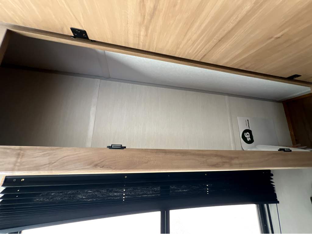 2025 FOREST RIVER GREY WOLF 26EV - Image 10