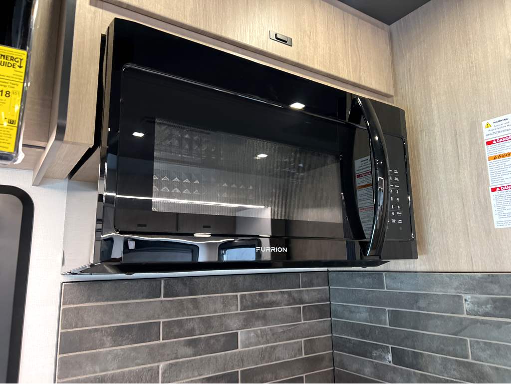 2026 GRAND DESIGN LINEAGE SERIES F 31ZW - Image 16