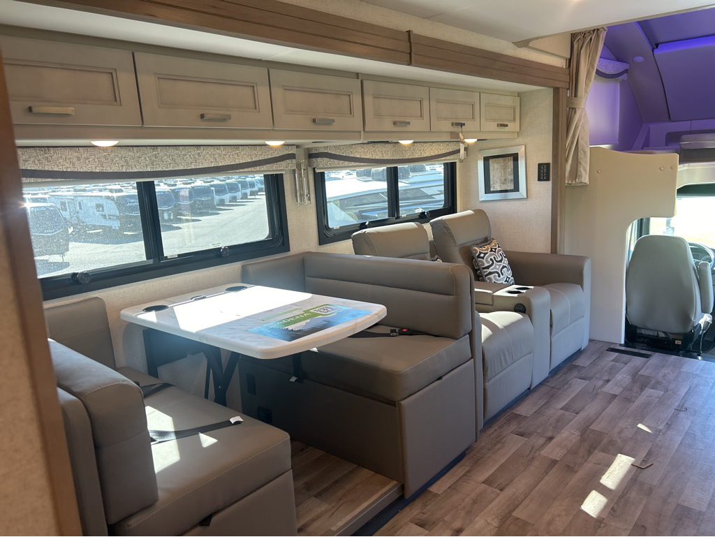 2026 THOR MOTOR COACH PASADENA 38DX - Image 51