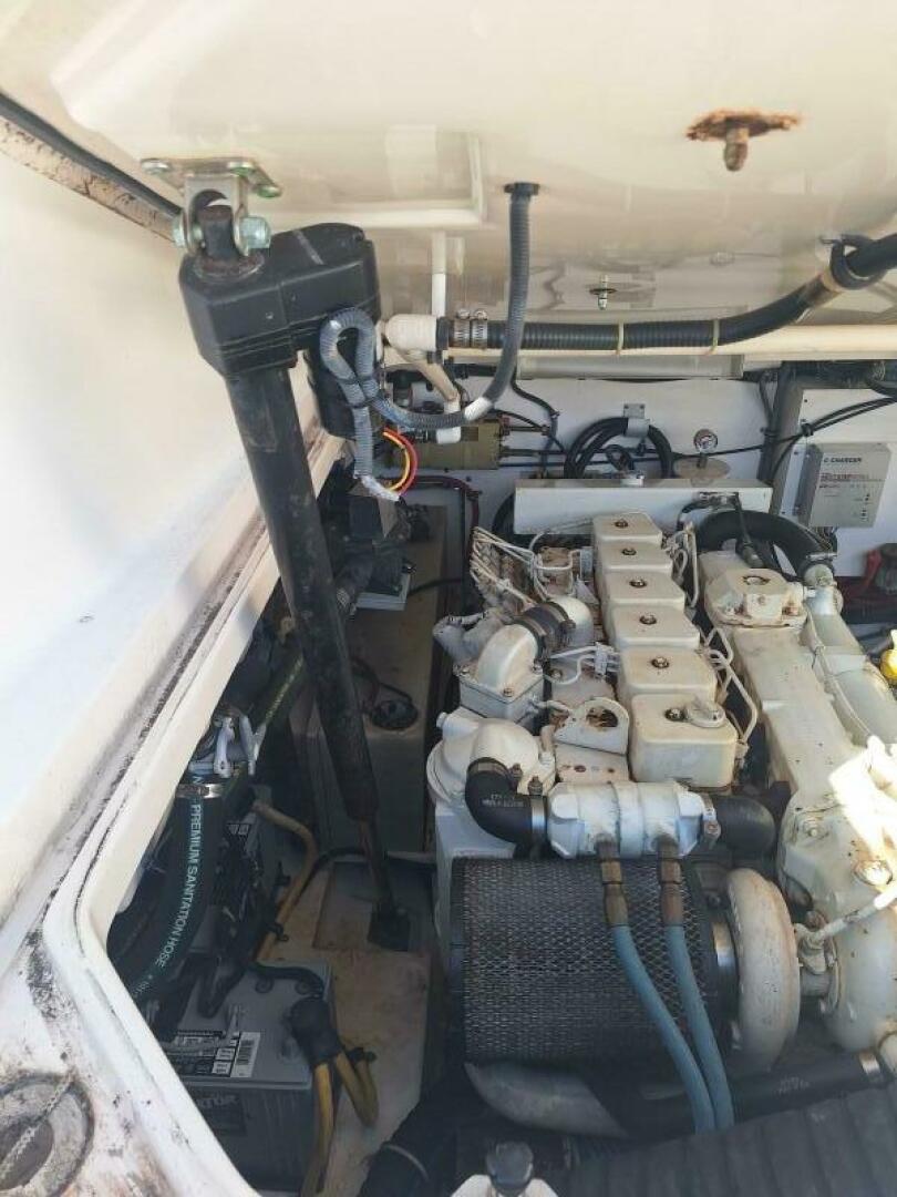 2002 Tiara Yachts 3500 Open - Image 34