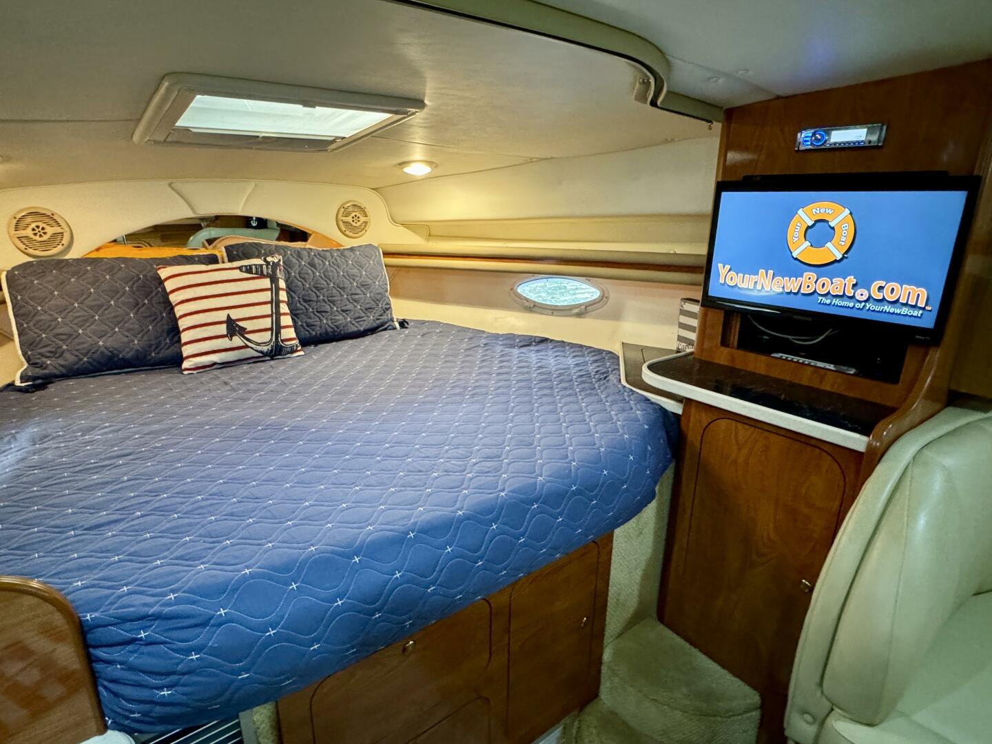 2004 Rinker 342 Fiesta Vee - Image 55