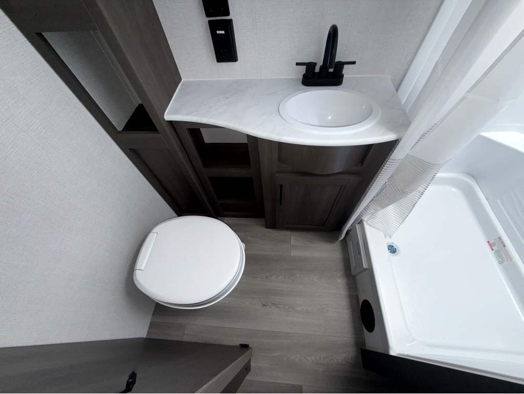 2026 GRAND DESIGN TRANSCEND 25MLX - Image 24